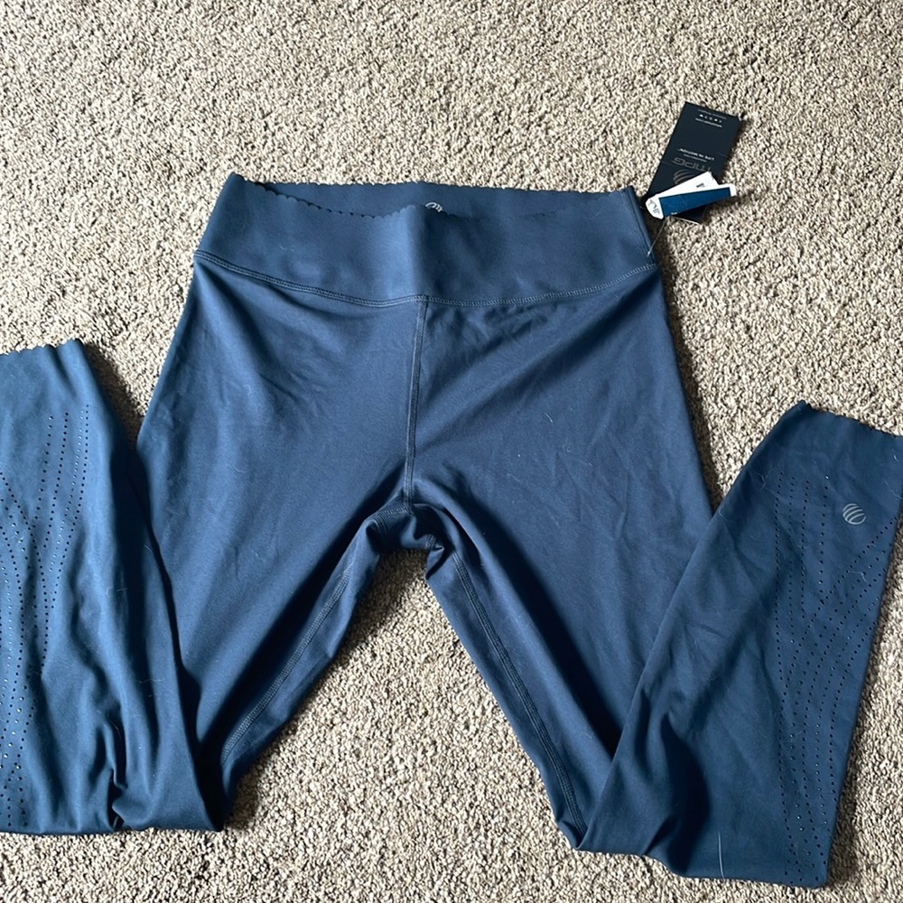 Navy blue leggings